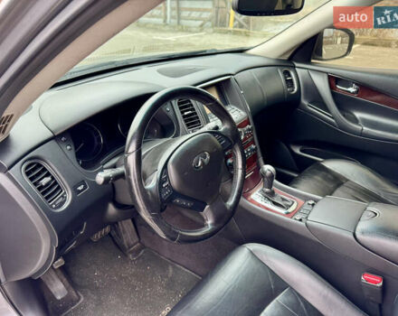 Сірий Інфініті QX50, об'ємом двигуна 3.7 л та пробігом 137 тис. км за 12000 $, фото 32 на Automoto.ua