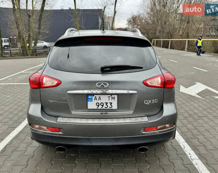Сірий Інфініті QX50, об'ємом двигуна 3.7 л та пробігом 137 тис. км за 12000 $, фото 8 на Automoto.ua