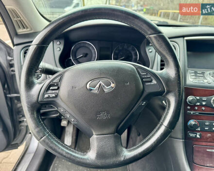 Сірий Інфініті QX50, об'ємом двигуна 3.7 л та пробігом 137 тис. км за 12000 $, фото 36 на Automoto.ua