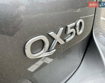 Сірий Інфініті QX50, об'ємом двигуна 3.7 л та пробігом 137 тис. км за 12000 $, фото 14 на Automoto.ua