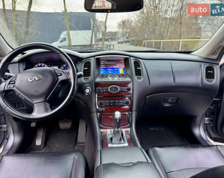 Сірий Інфініті QX50, об'ємом двигуна 3.7 л та пробігом 137 тис. км за 12000 $, фото 55 на Automoto.ua