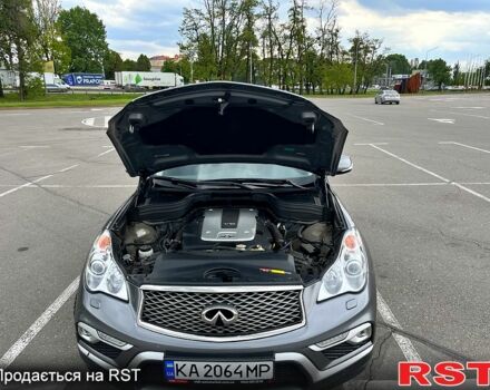 Серый Инфинити QX50, объемом двигателя 2.5 л и пробегом 79 тыс. км за 23400 $, фото 7 на Automoto.ua