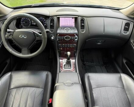 Серый Инфинити QX50, объемом двигателя 3.7 л и пробегом 52 тыс. км за 4800 $, фото 6 на Automoto.ua