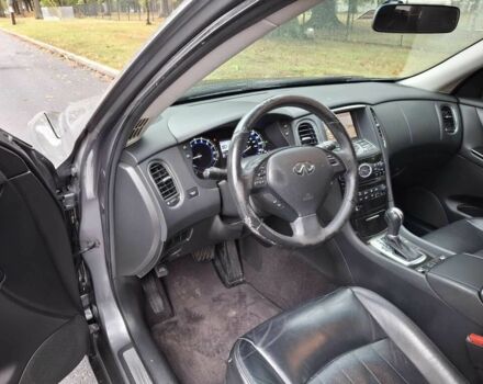 Серый Инфинити QX50, объемом двигателя 3.7 л и пробегом 53 тыс. км за 6000 $, фото 8 на Automoto.ua