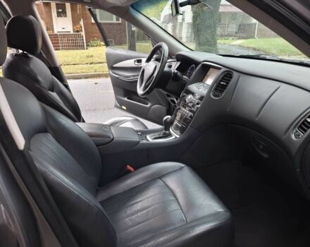 Серый Инфинити QX50, объемом двигателя 3.7 л и пробегом 53 тыс. км за 6000 $, фото 9 на Automoto.ua