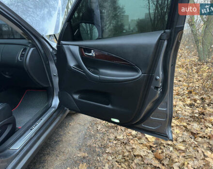 Серый Инфинити QX50, объемом двигателя 3.7 л и пробегом 83 тыс. км за 14000 $, фото 44 на Automoto.ua