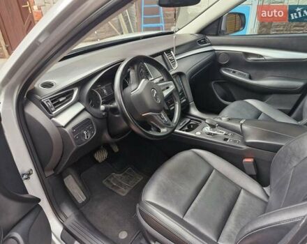 Серый Инфинити QX50, объемом двигателя 2 л и пробегом 91 тыс. км за 19300 $, фото 2 на Automoto.ua