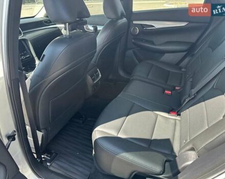 Сірий Інфініті QX50, об'ємом двигуна 2 л та пробігом 52 тис. км за 23000 $, фото 8 на Automoto.ua