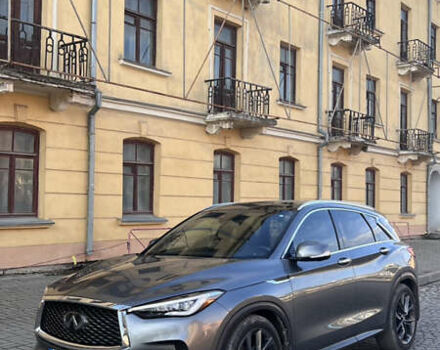 Сірий Інфініті QX50, об'ємом двигуна 2 л та пробігом 148 тис. км за 19100 $, фото 1 на Automoto.ua