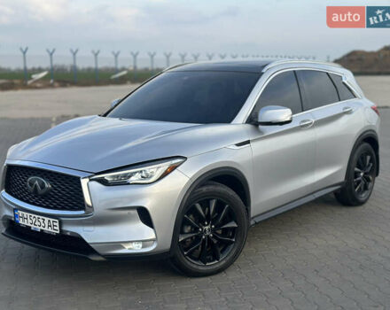 Серый Инфинити QX50, объемом двигателя 2 л и пробегом 67 тыс. км за 22700 $, фото 3 на Automoto.ua