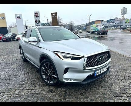 Сірий Інфініті QX50, об'ємом двигуна 2 л та пробігом 105 тис. км за 32000 $, фото 3 на Automoto.ua