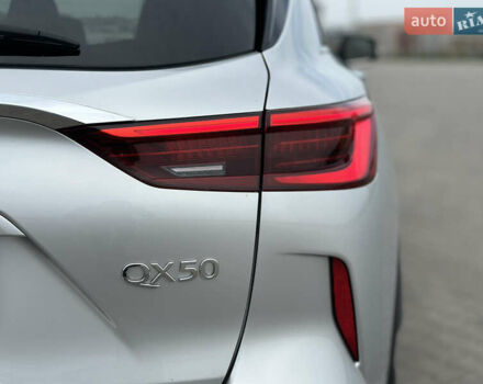 Серый Инфинити QX50, объемом двигателя 2 л и пробегом 67 тыс. км за 22700 $, фото 16 на Automoto.ua