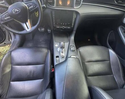 Серый Инфинити QX50, объемом двигателя 2 л и пробегом 88 тыс. км за 18000 $, фото 8 на Automoto.ua