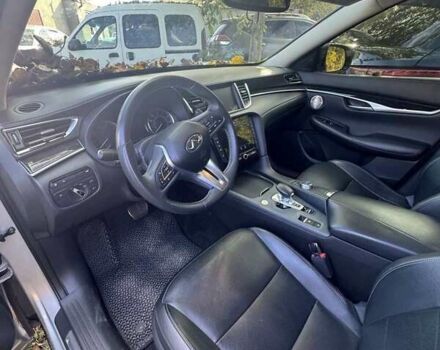 Серый Инфинити QX50, объемом двигателя 2 л и пробегом 88 тыс. км за 18000 $, фото 6 на Automoto.ua