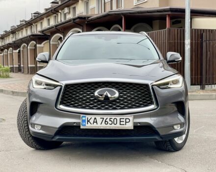 Сірий Інфініті QX50, об'ємом двигуна 2 л та пробігом 50 тис. км за 26999 $, фото 2 на Automoto.ua