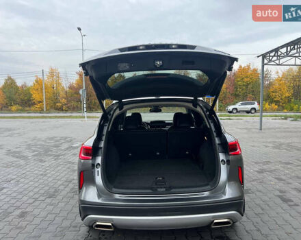 Серый Инфинити QX50, объемом двигателя 2 л и пробегом 80 тыс. км за 19900 $, фото 18 на Automoto.ua