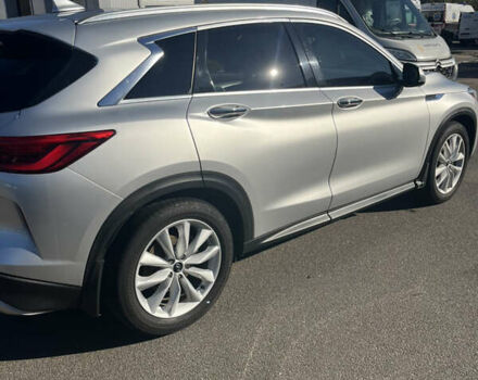Серый Инфинити QX50, объемом двигателя 2 л и пробегом 48 тыс. км за 21300 $, фото 1 на Automoto.ua