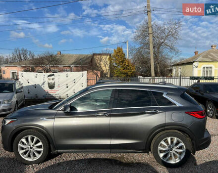 Серый Инфинити QX50, объемом двигателя 2 л и пробегом 80 тыс. км за 19500 $, фото 3 на Automoto.ua