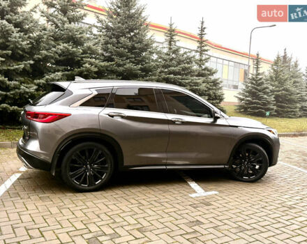 Серый Инфинити QX50, объемом двигателя 2 л и пробегом 154 тыс. км за 19300 $, фото 13 на Automoto.ua