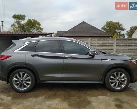 Серый Инфинити QX50, объемом двигателя 2 л и пробегом 51 тыс. км за 29000 $, фото 6 на Automoto.ua