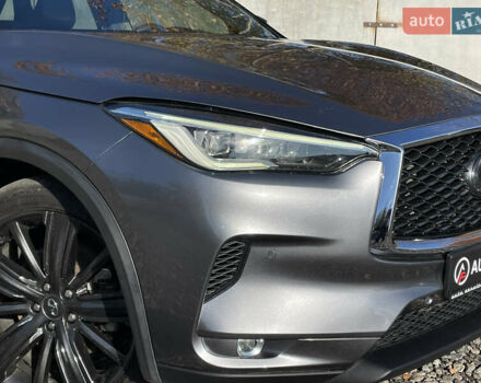 Серый Инфинити QX50, объемом двигателя 2 л и пробегом 110 тыс. км за 21990 $, фото 2 на Automoto.ua