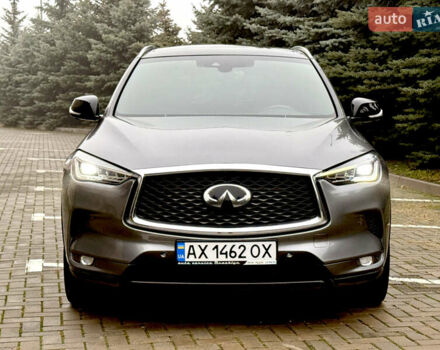 Серый Инфинити QX50, объемом двигателя 2 л и пробегом 154 тыс. км за 19300 $, фото 2 на Automoto.ua
