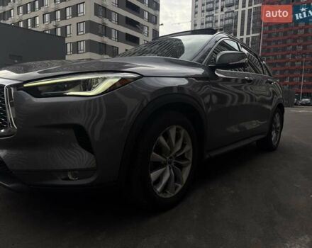 Серый Инфинити QX50, объемом двигателя 2 л и пробегом 111 тыс. км за 23222 $, фото 3 на Automoto.ua