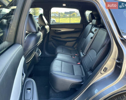 Серый Инфинити QX50, объемом двигателя 2 л и пробегом 110 тыс. км за 21990 $, фото 14 на Automoto.ua