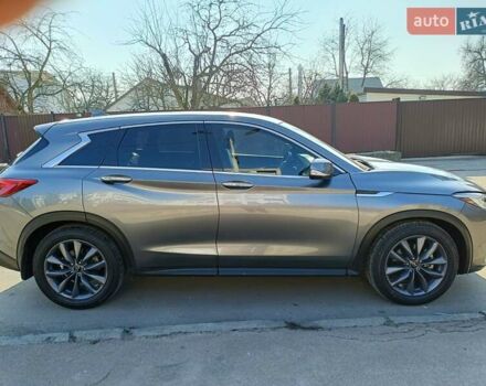 Серый Инфинити QX50, объемом двигателя 2 л и пробегом 122 тыс. км за 19500 $, фото 2 на Automoto.ua