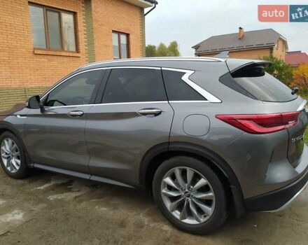 Серый Инфинити QX50, объемом двигателя 2 л и пробегом 51 тыс. км за 29000 $, фото 2 на Automoto.ua