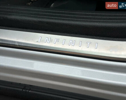 Сірий Інфініті QX50, об'ємом двигуна 1.99 л та пробігом 124 тис. км за 19000 $, фото 25 на Automoto.ua