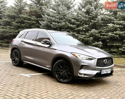 Серый Инфинити QX50, объемом двигателя 2 л и пробегом 154 тыс. км за 19300 $, фото 3 на Automoto.ua