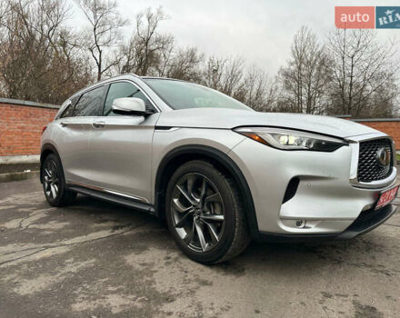 Сірий Інфініті QX50, об'ємом двигуна 1.99 л та пробігом 124 тис. км за 19000 $, фото 23 на Automoto.ua