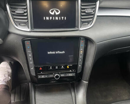Сірий Інфініті QX50, об'ємом двигуна 2 л та пробігом 153 тис. км за 21000 $, фото 14 на Automoto.ua