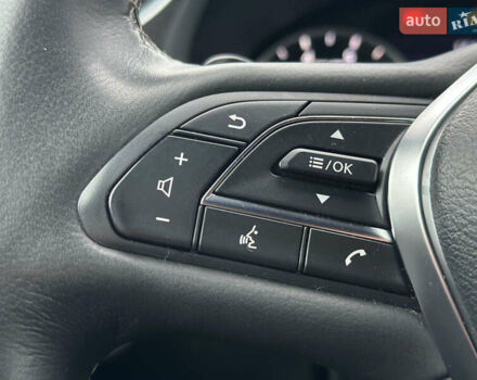 Сірий Інфініті QX50, об'ємом двигуна 1.99 л та пробігом 124 тис. км за 19000 $, фото 27 на Automoto.ua