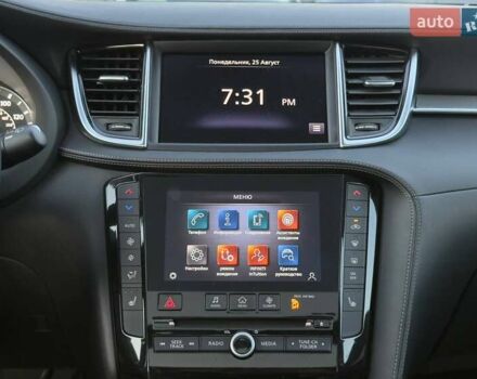 Сірий Інфініті QX50, об'ємом двигуна 2 л та пробігом 43 тис. км за 28500 $, фото 36 на Automoto.ua