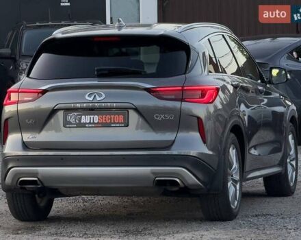 Сірий Інфініті QX50, об'ємом двигуна 2 л та пробігом 43 тис. км за 28500 $, фото 8 на Automoto.ua