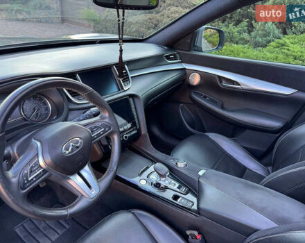 Серый Инфинити QX50, объемом двигателя 2 л и пробегом 51 тыс. км за 26500 $, фото 5 на Automoto.ua