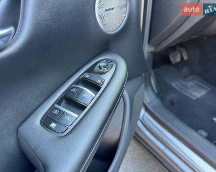 Серый Инфинити QX50, объемом двигателя 2 л и пробегом 51 тыс. км за 26500 $, фото 9 на Automoto.ua