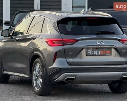 Сірий Інфініті QX50, об'ємом двигуна 2 л та пробігом 43 тис. км за 28500 $, фото 5 на Automoto.ua