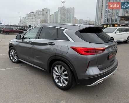 Серый Инфинити QX50, объемом двигателя 2 л и пробегом 57 тыс. км за 28900 $, фото 2 на Automoto.ua