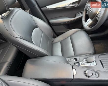 Серый Инфинити QX50, объемом двигателя 2 л и пробегом 57 тыс. км за 28900 $, фото 38 на Automoto.ua