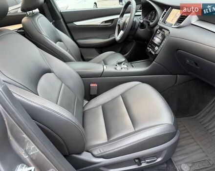 Серый Инфинити QX50, объемом двигателя 2 л и пробегом 57 тыс. км за 28900 $, фото 43 на Automoto.ua