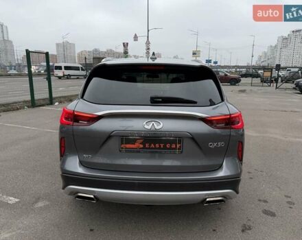 Серый Инфинити QX50, объемом двигателя 2 л и пробегом 57 тыс. км за 28900 $, фото 3 на Automoto.ua