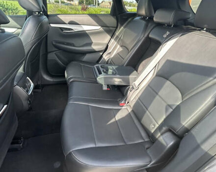 Сірий Інфініті QX50, об'ємом двигуна 2 л та пробігом 80 тис. км за 25400 $, фото 16 на Automoto.ua