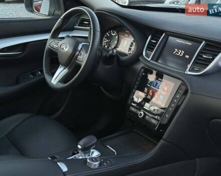 Сірий Інфініті QX50, об'ємом двигуна 2 л та пробігом 43 тис. км за 28500 $, фото 26 на Automoto.ua