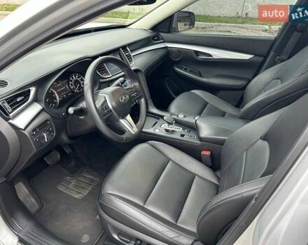 Сірий Інфініті QX50, об'ємом двигуна 2 л та пробігом 43 тис. км за 24000 $, фото 13 на Automoto.ua