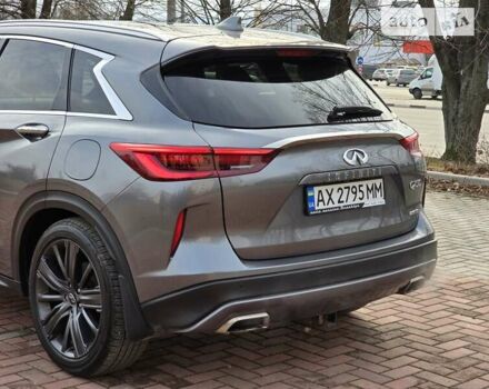 Сірий Інфініті QX50, об'ємом двигуна 2 л та пробігом 69 тис. км за 27900 $, фото 14 на Automoto.ua