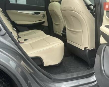 Серый Инфинити QX50, объемом двигателя 2 л и пробегом 117 тыс. км за 31000 $, фото 6 на Automoto.ua