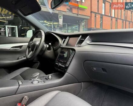 Серый Инфинити QX50, объемом двигателя 2 л и пробегом 80 тыс. км за 26800 $, фото 12 на Automoto.ua